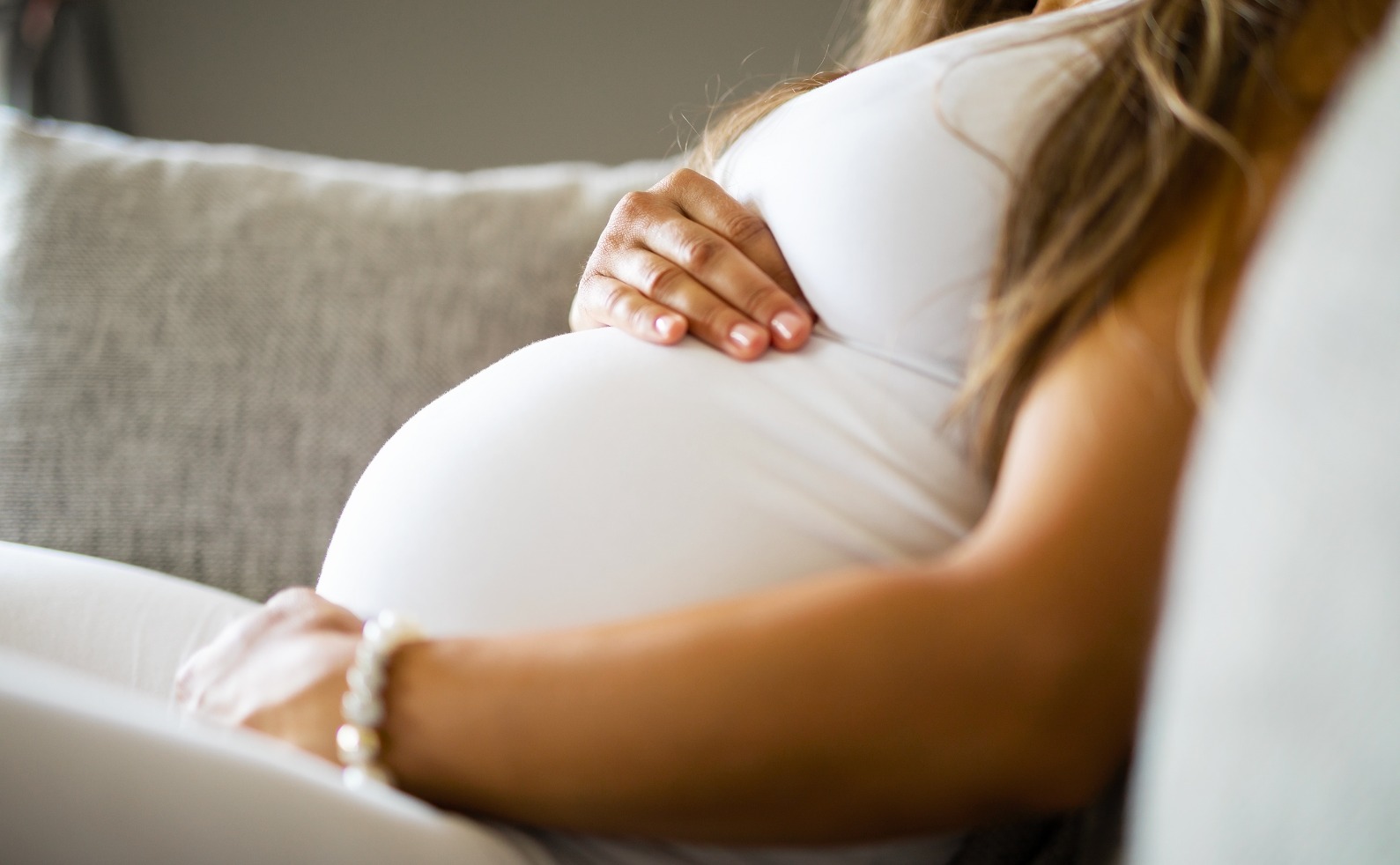 is twitching during pregnancy normal